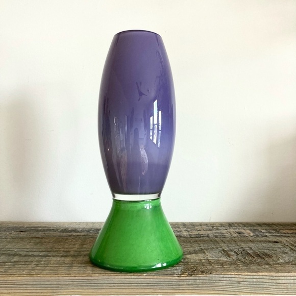 Art Glass Mid Century Modern Flower Vase SIGNED BY ARTIST - Picture 1 of 15